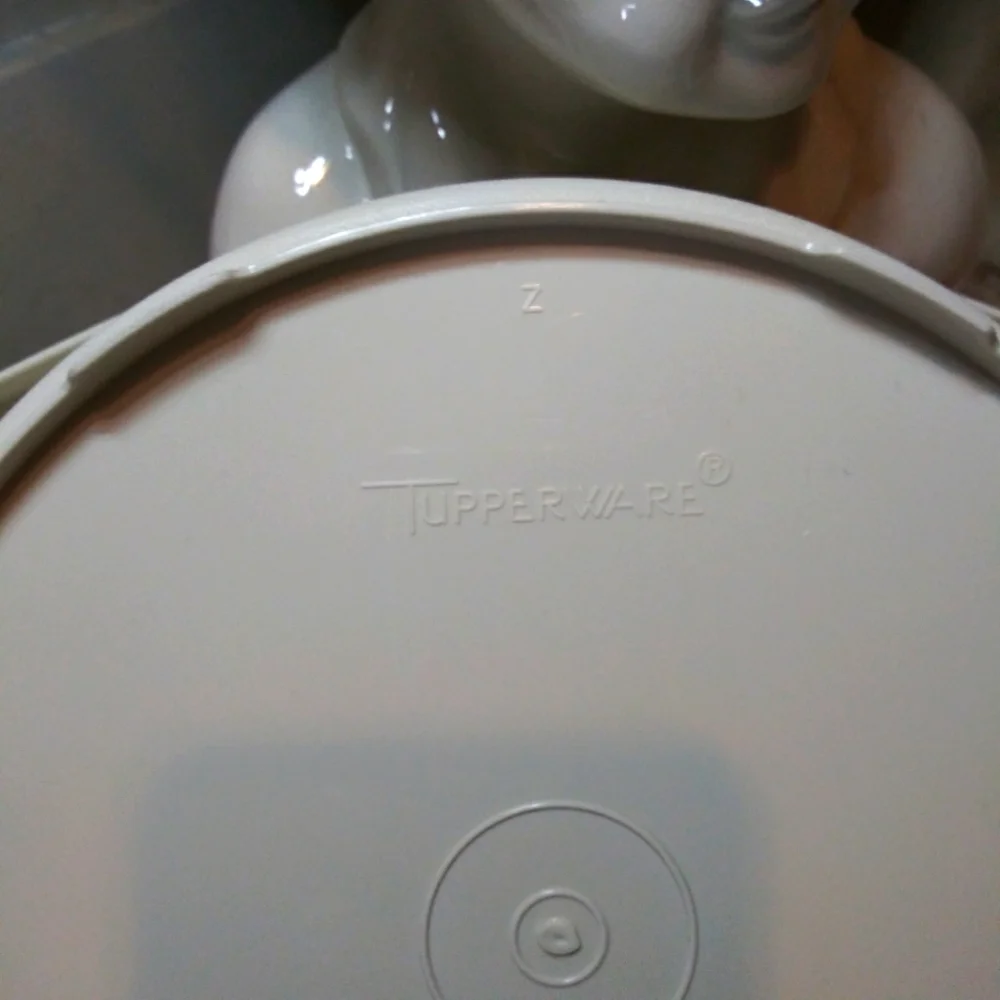 3/$18 Vintage Tupperware Microwave Cake Pan